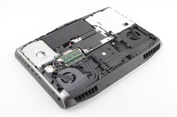 alienware17喇叭怎么拆?外星人笔记本17拆解-图3 alienware17喇叭怎么拆?外星人笔记本17拆解-图3