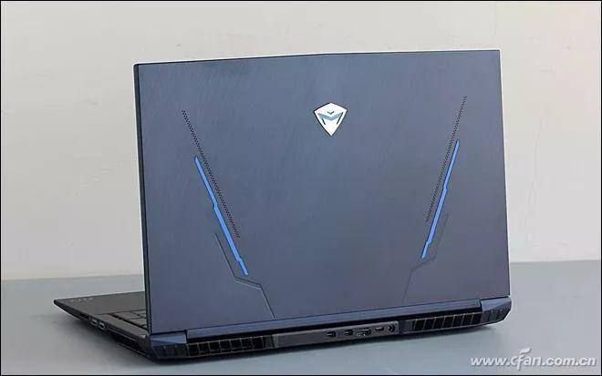机械师笔记本F117-B怎么样，CAD、Pe、PS这些设计可以用吗？机械师笔记本视频评测-图2