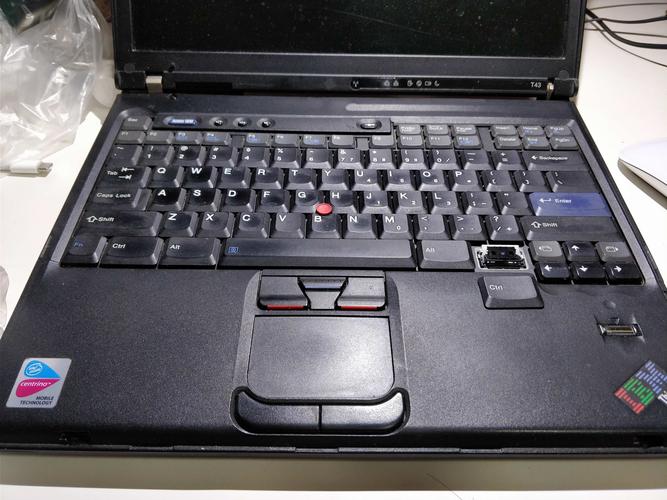 2005年用的起IBM笔记本电脑什么水平?老版ibm笔记本-图3 2005年用的起IBM笔记本电脑什么水平?老版ibm笔记本-图3