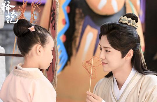 鹿晗吴倩拍过什么广告?鹿晗代言联想的笔记本-图2 鹿晗吴倩拍过什么广告?鹿晗代言联想的笔记本-图2