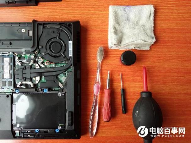 笔记本电脑怎么清灰？笔记本电脑清灰步骤-图3