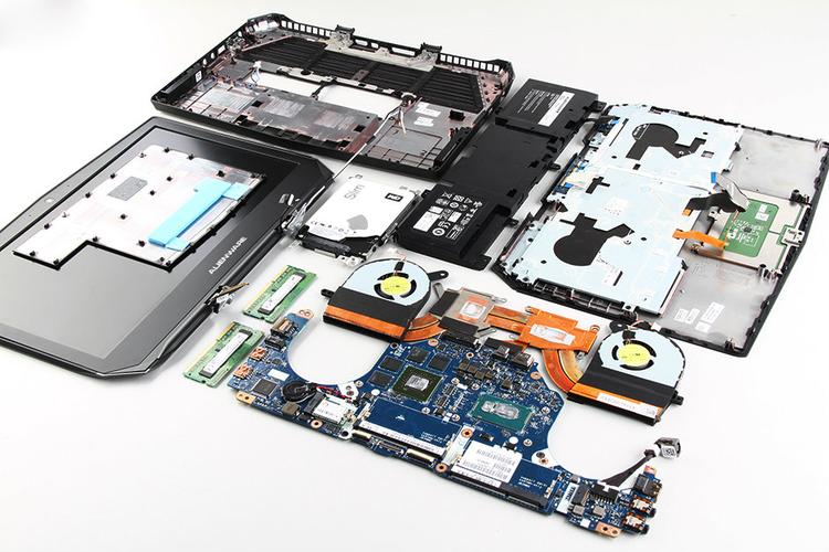 alienware有雷电接口么?外星人笔记本13 拆机图-图2 alienware有雷电接口么?外星人笔记本13 拆机图-图2
