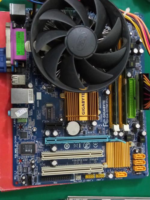 技嘉G31M-ES2C台式电脑主板能装什么CPU?可以装台式cpu的笔记本电脑-图1 技嘉G31M-ES2C台式电脑主板能装什么CPU?可以装台式cpu的笔记本电脑-图1