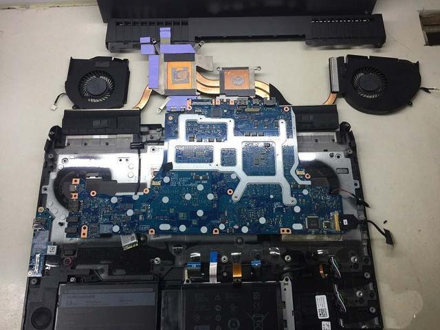 怎么看自己笔记本有没被拆换?alienware笔记本拆机-图2 怎么看自己笔记本有没被拆换?alienware笔记本拆机-图2