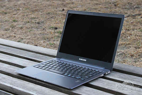 三星930x2k-k01 12.2英寸超极本怎么样?三星930笔记本测试-图1 三星930x2k-k01 12.2英寸超极本怎么样?三星930笔记本测试-图1