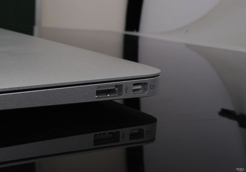 macbookair右边最上面那个接口是什么接口?苹果笔记本右边接口-图1 macbookair右边最上面那个接口是什么接口?苹果笔记本右边接口-图1