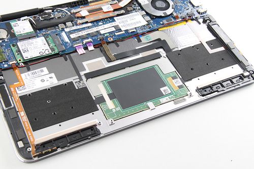 请问戴尔XPS13超极本能更换显卡吗?戴尔xps13笔记本拆机-图2 请问戴尔XPS13超极本能更换显卡吗?戴尔xps13笔记本拆机-图2