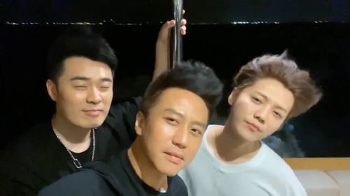 手机锁屏壁纸大喊一声邓超我爱你,即可解锁？联想笔记本鹿晗壁纸高清-图2