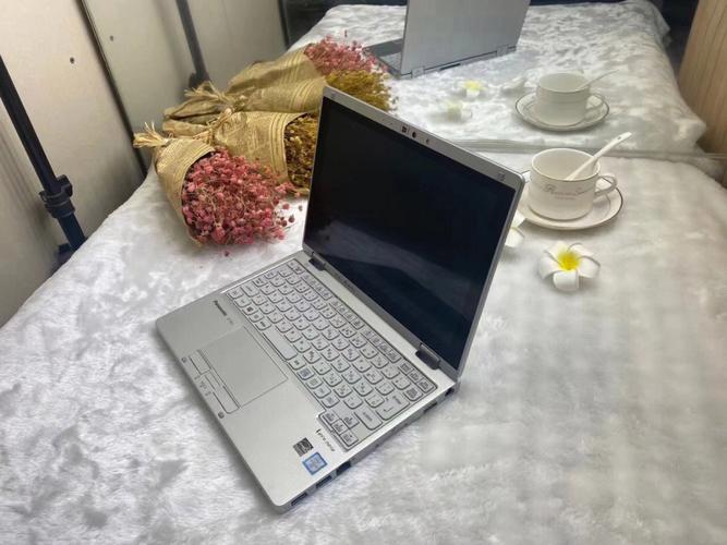 屏幕可旋转的笔记本?可翻转的笔记本-图3 屏幕可旋转的笔记本?可翻转的笔记本-图3