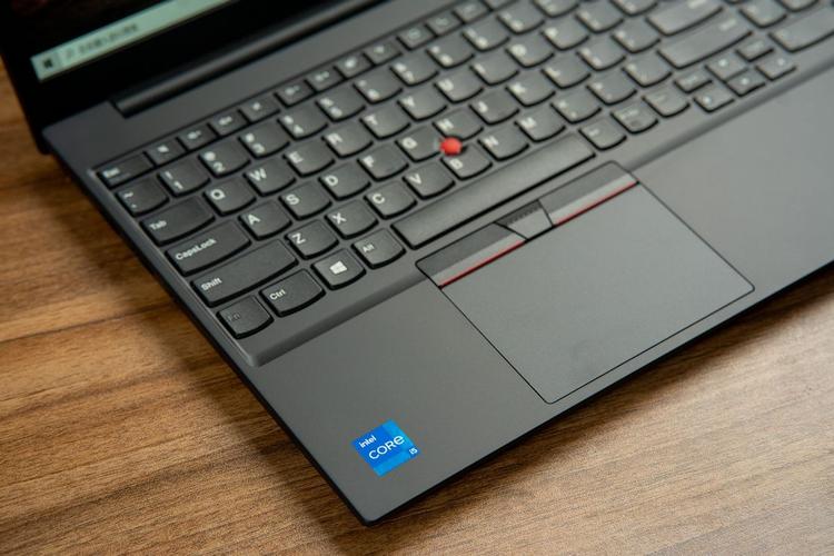 think pad e15和t15哪个好？think pad最薄的笔记本-图3