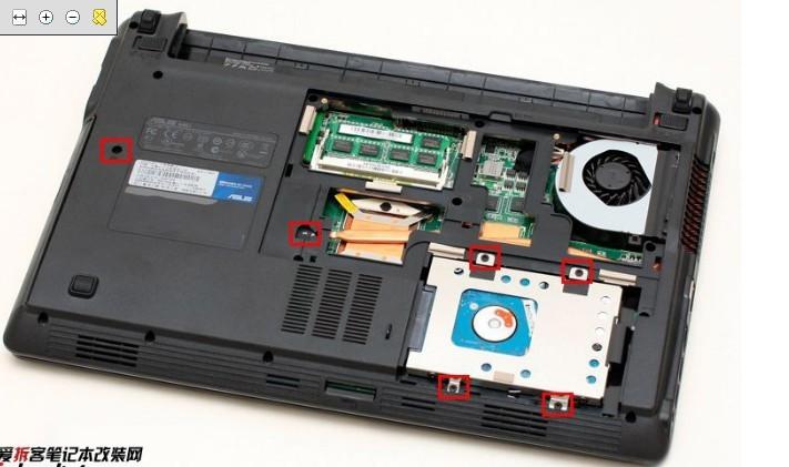 华硕笔记本u303l键盘怎么拆下来?华硕笔记本u303l的拆法-图2 华硕笔记本u303l键盘怎么拆下来?华硕笔记本u303l的拆法-图2