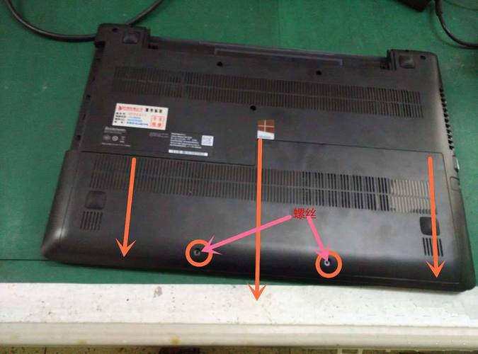 联想ideapad310s拆机联想ideapad310笔记本怎么拆机更换电池?联想ideapad笔记本拆机-图3 联想ideapad310s拆机联想ideapad310笔记本怎么拆机更换电池?联想ideapad笔记本拆机-图3