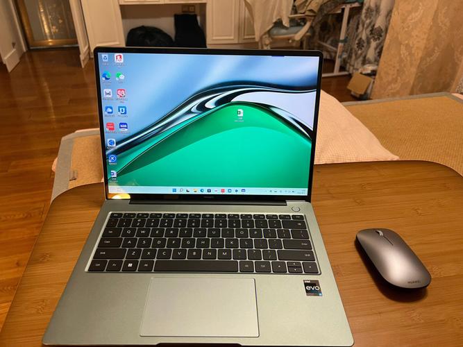 华为matebook14s使用半年后的感受?外观性能好看的笔记本-图2 华为matebook14s使用半年后的感受?外观性能好看的笔记本-图2