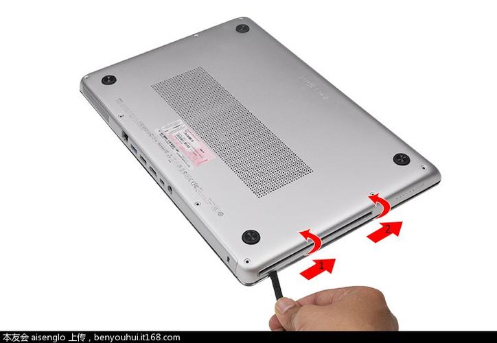 DELL XPS 14Z的电池怎么拆?怎么拆XPS 笔记本-图3 DELL XPS 14Z的电池怎么拆?怎么拆XPS 笔记本-图3