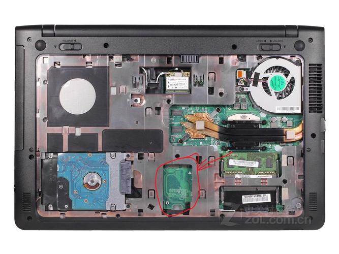 战神k610d-i5d3如何更换硬盘?神舟笔记本k610d i5d3-图2 战神k610d-i5d3如何更换硬盘?神舟笔记本k610d i5d3-图2