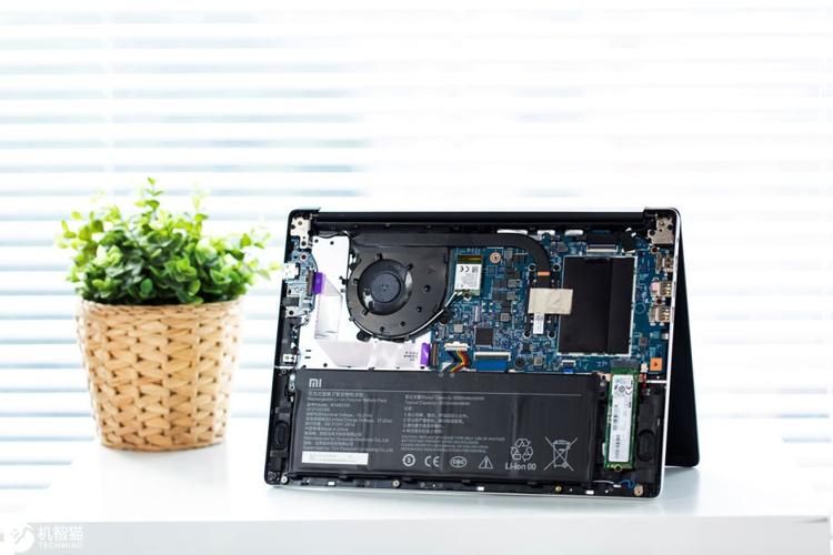redmibook14笔记本后盖怎么拆?外壳笔记本-图3 redmibook14笔记本后盖怎么拆?外壳笔记本-图3